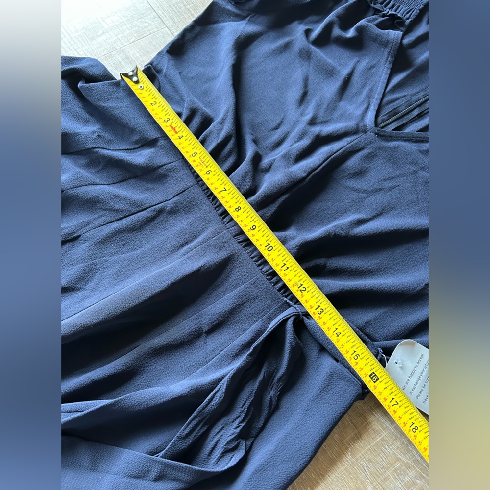 NEW Donna Morgan Crepe jumpsuit 10 wide leg cropped V-neck tie lightweight blue - Picture 11 of 15